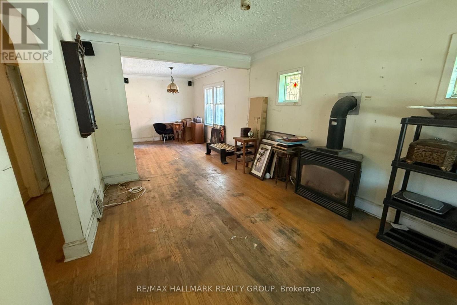 142 Clarendon Avenue, Ottawa, Ontario  K1Y 0R5 - Photo 2 - X13241276