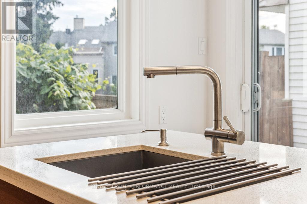 6 Gillespie Crescent, Ottawa, Ontario  K1V 9X8 - Photo 22 - X13241292