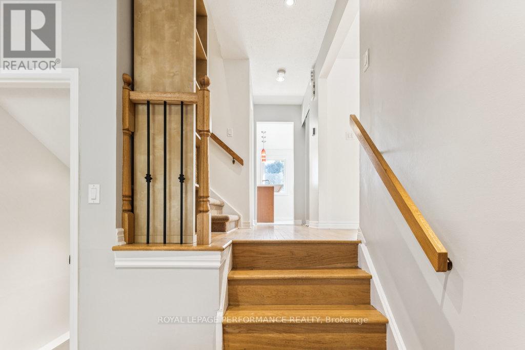 6 Gillespie Crescent, Ottawa, Ontario  K1V 9X8 - Photo 5 - X13241292