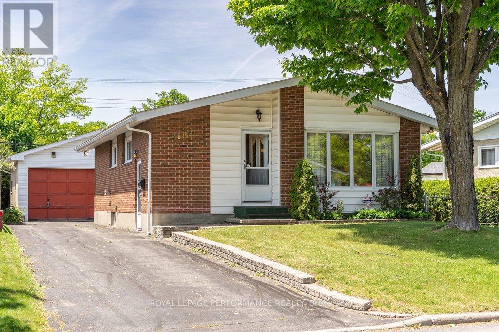 2184 MELFORT STREET, Ottawa, Ontario