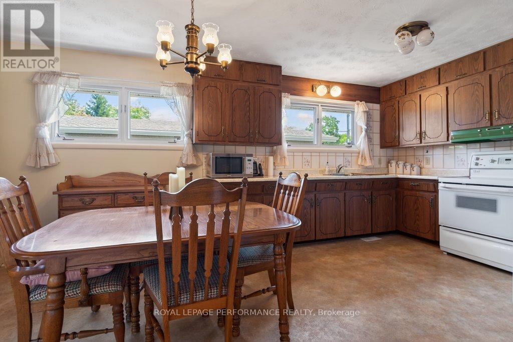 2184 Melfort Street, Ottawa, Ontario  K1G 1H7 - Photo 17 - X13241308