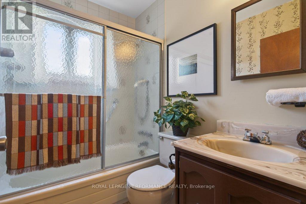 2184 Melfort Street, Ottawa, Ontario  K1G 1H7 - Photo 23 - X13241308