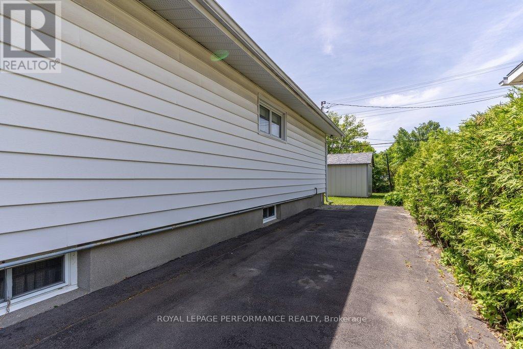 2184 Melfort Street, Ottawa, Ontario  K1G 1H7 - Photo 38 - X13241308