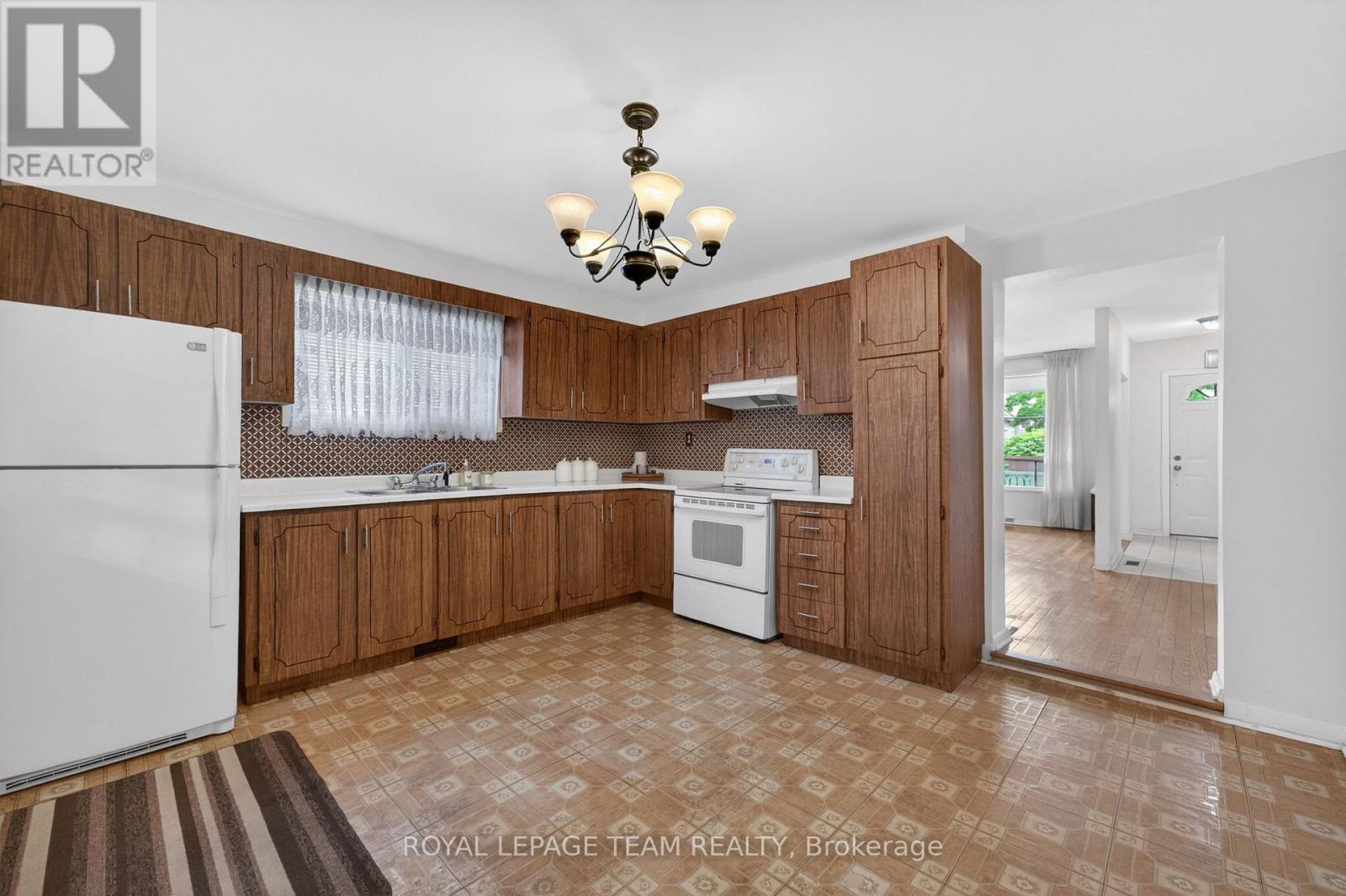 274 Breezehill Avenue S, Ottawa, Ontario  K1Y 2J3 - Photo 12 - X13241954