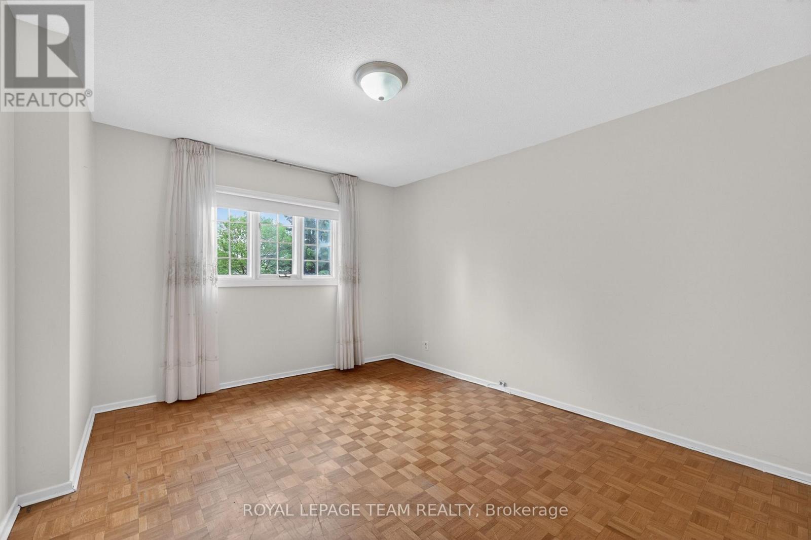 274 Breezehill Avenue S, Ottawa, Ontario  K1Y 2J3 - Photo 17 - X13241954