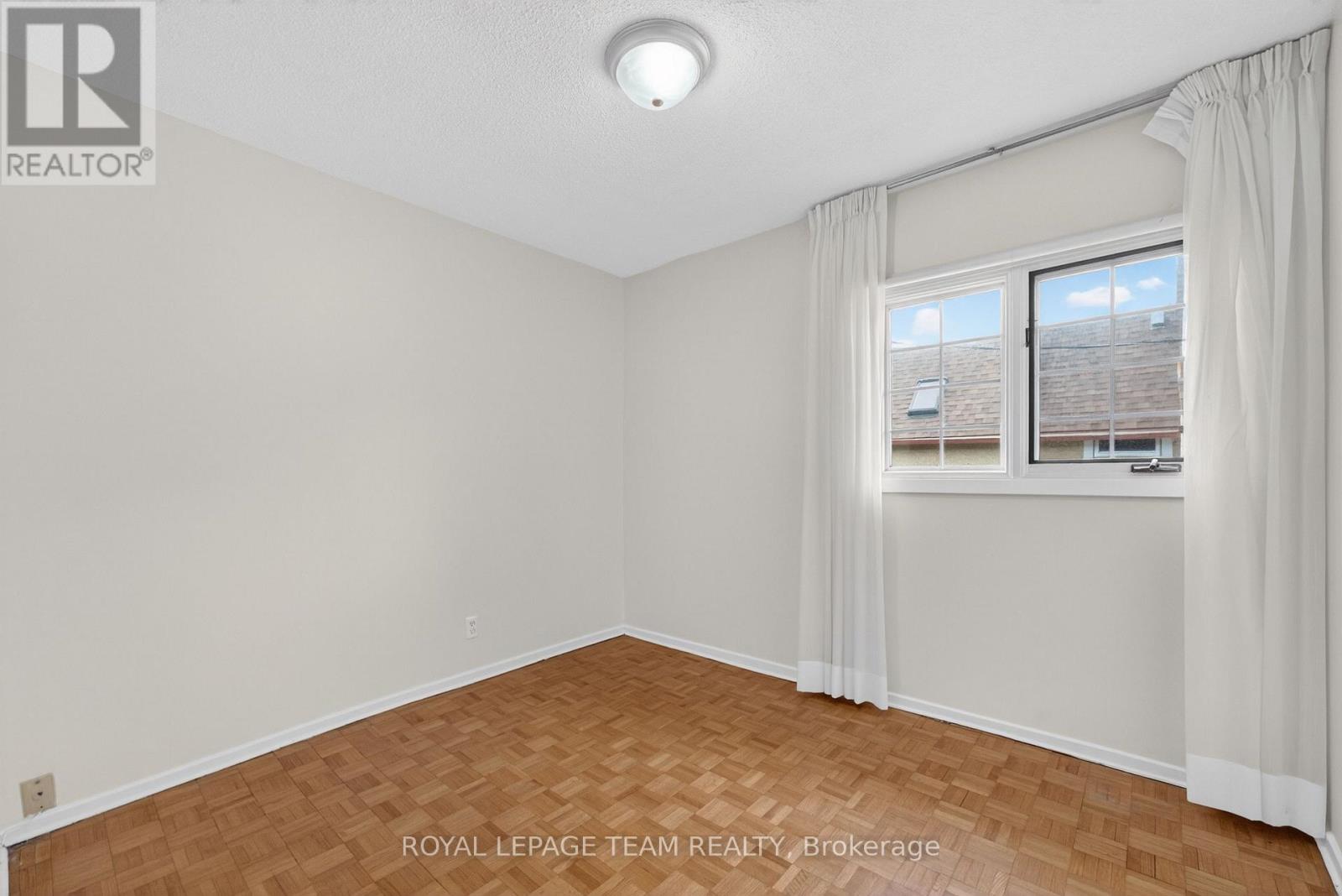 274 Breezehill Avenue S, Ottawa, Ontario  K1Y 2J3 - Photo 20 - X13241954