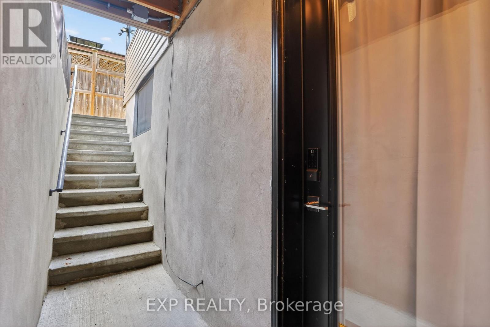 215 Columbus Avenue, Ottawa, Ontario  K1K 1P7 - Photo 45 - X13241764