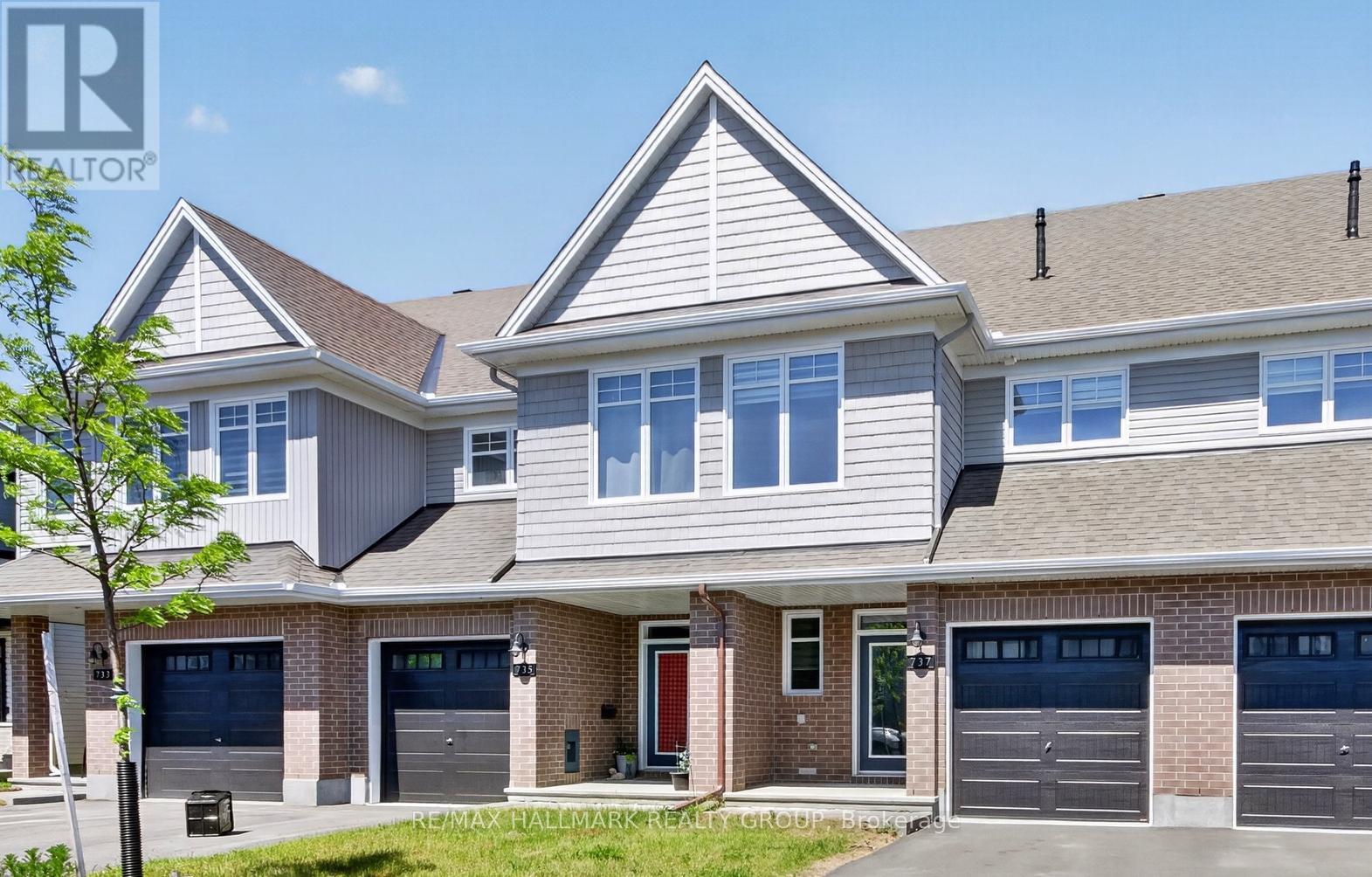 737 Maverick Crescent, Ottawa, Ontario  K2S 2X1 - Photo 1 - X13242406