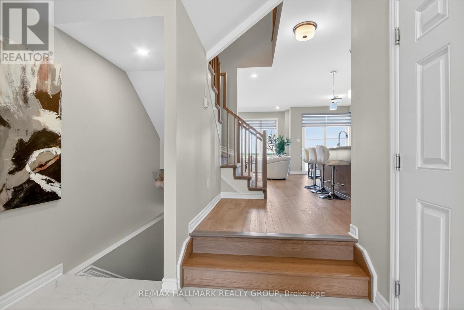 737 Maverick Crescent, Ottawa, Ontario  K2S 2X1 - Photo 6 - X13242406