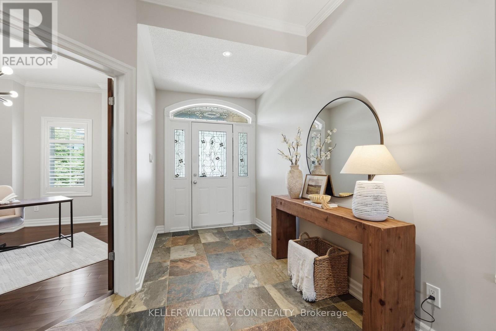 246 Madhu Crescent, Ottawa, Ontario  K2C 4J3 - Photo 4 - X13242456