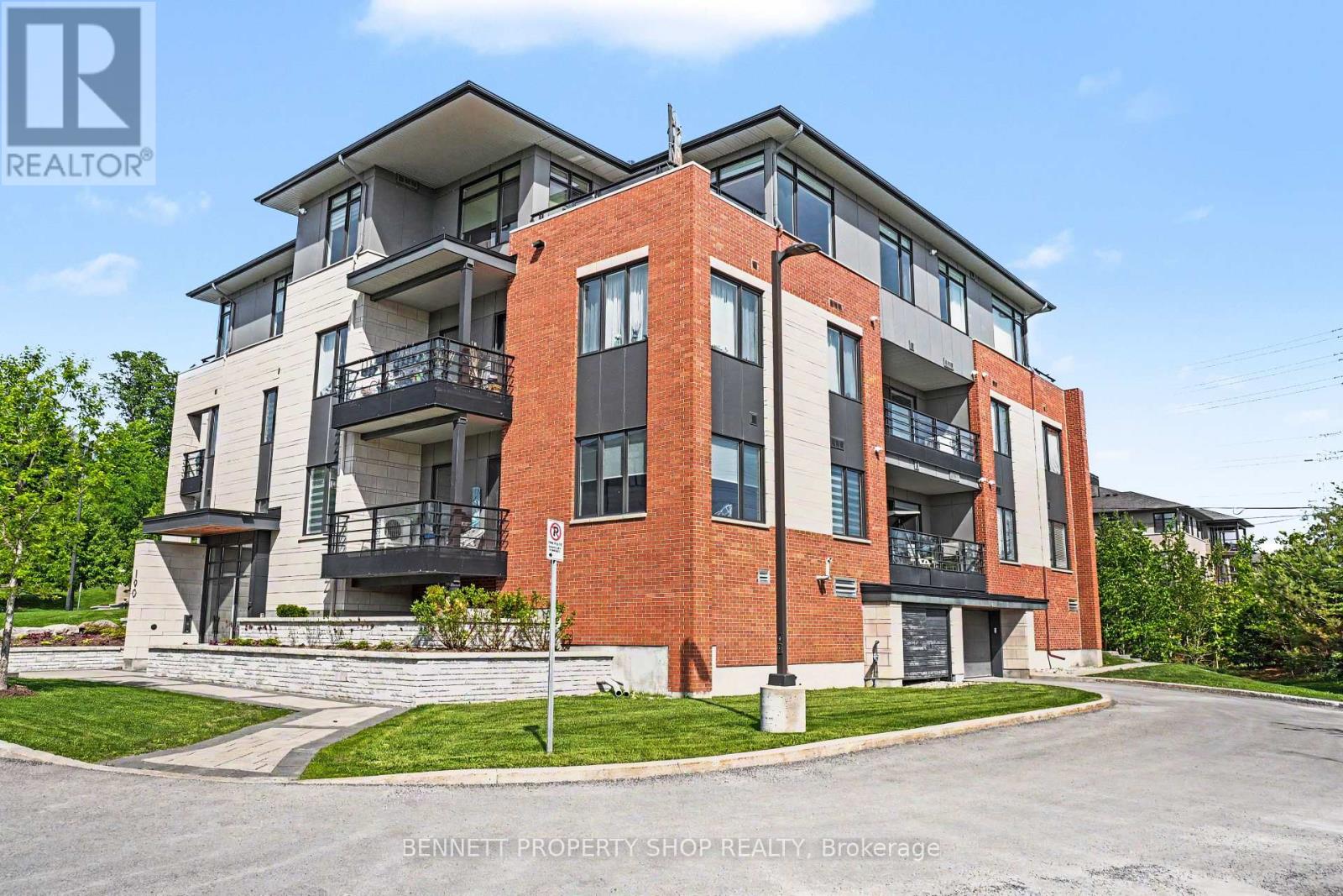 202 - 190 Boundstone Way, Ottawa, Ontario  K2T 0M9 - Photo 2 - X13242768