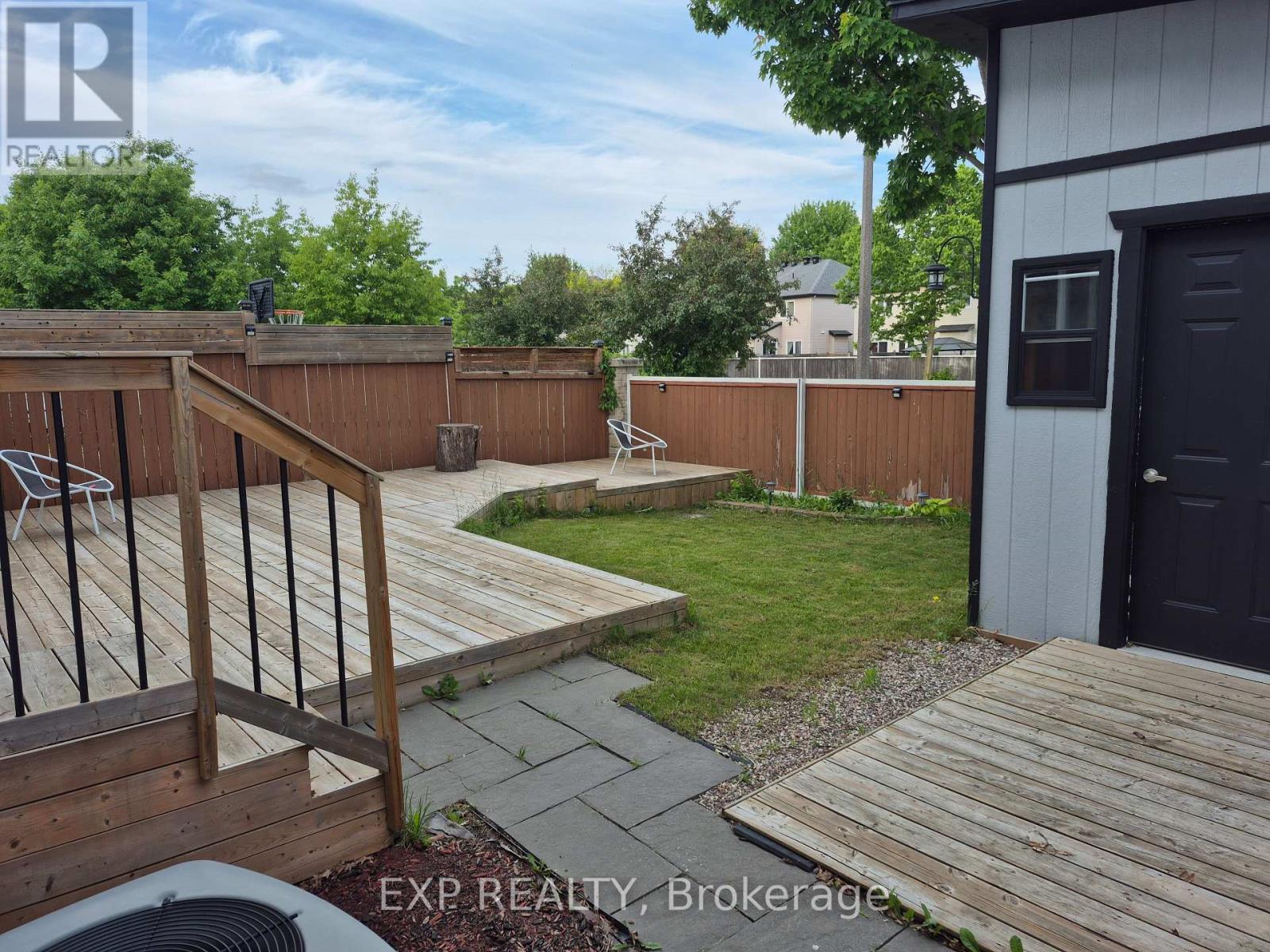 192 Windhurst Drive, Ottawa, Ontario  K2G 6J4 - Photo 2 - X13242774