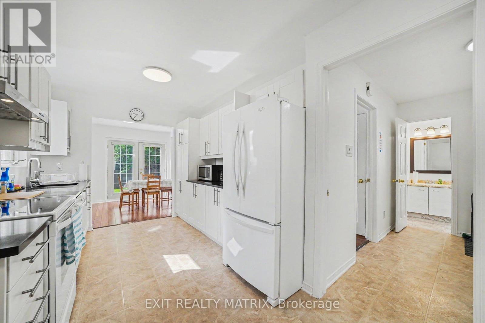 3773 Autumnwood Street, Ottawa, Ontario  K1T 2G7 - Photo 12 - X13242810