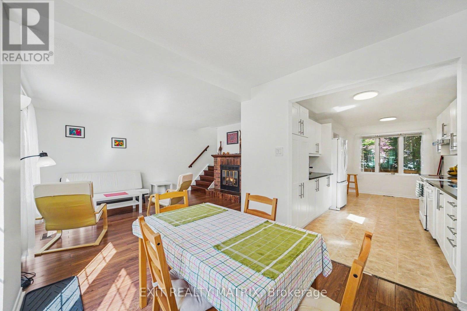 3773 Autumnwood Street, Ottawa, Ontario  K1T 2G7 - Photo 9 - X13242810