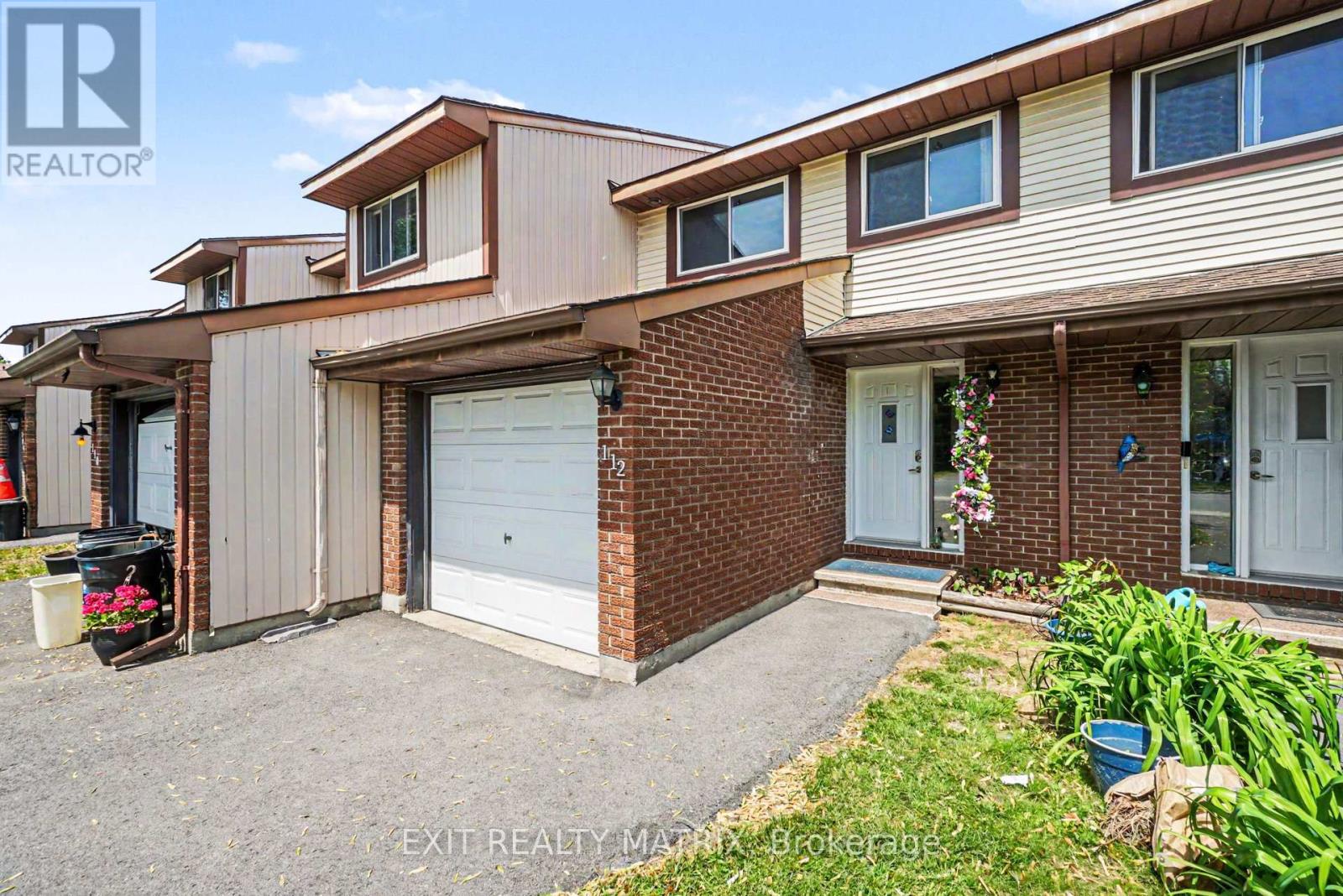 112 Castlefrank Road, Ottawa, Ontario  K2L 2Y8 - Photo 2 - X13242812