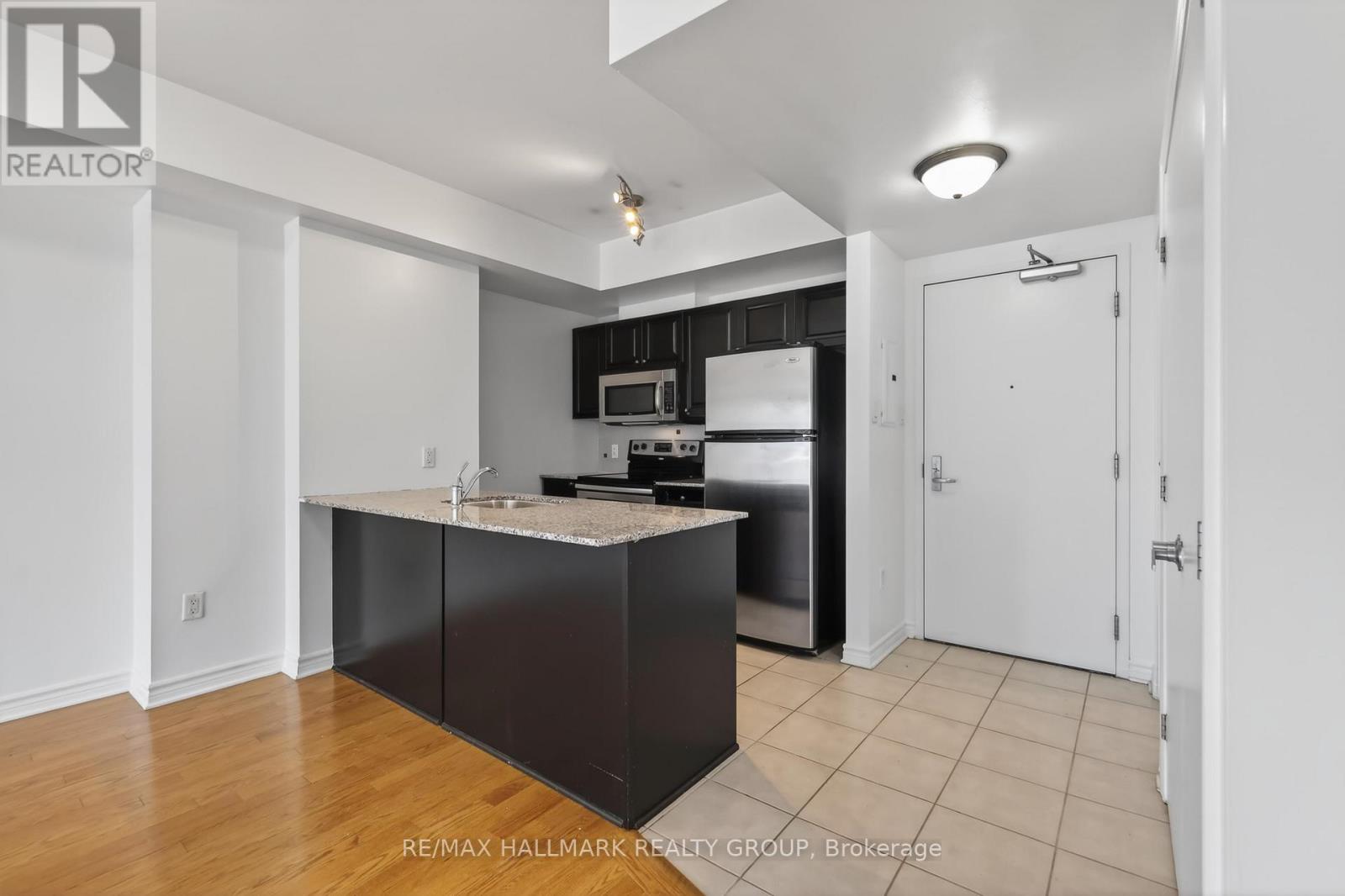 1503 - 70 Landry Street, Ottawa, Ontario  K1L 0A8 - Photo 5 - X13242890