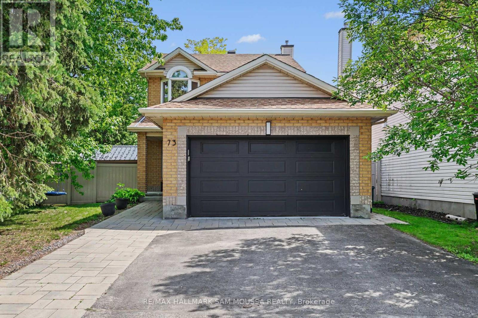 73 Malhotra Court, Ottawa, Ontario  K1V 1K3 - Photo 2 - X13242998