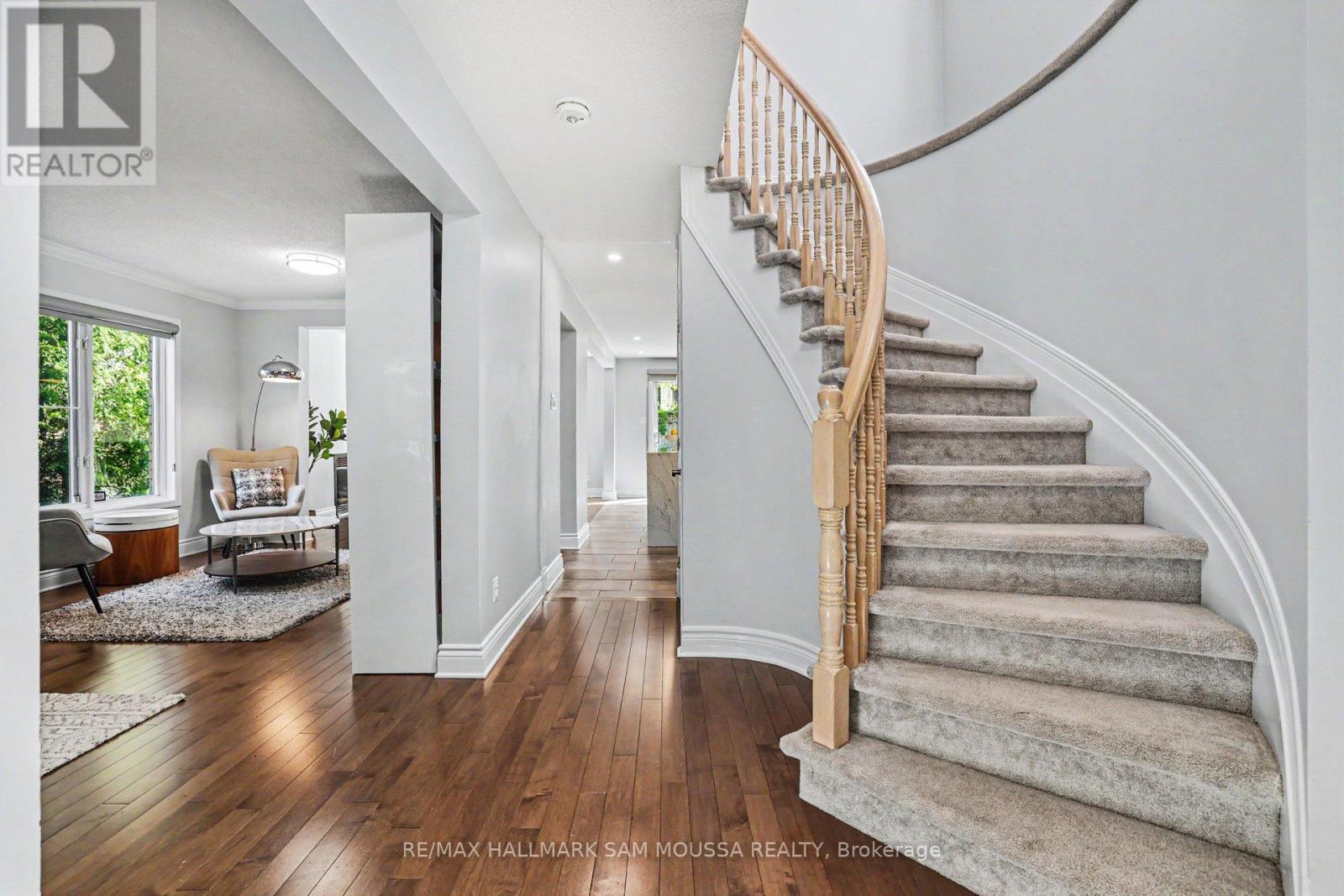 73 Malhotra Court, Ottawa, Ontario  K1V 1K3 - Photo 6 - X13242998