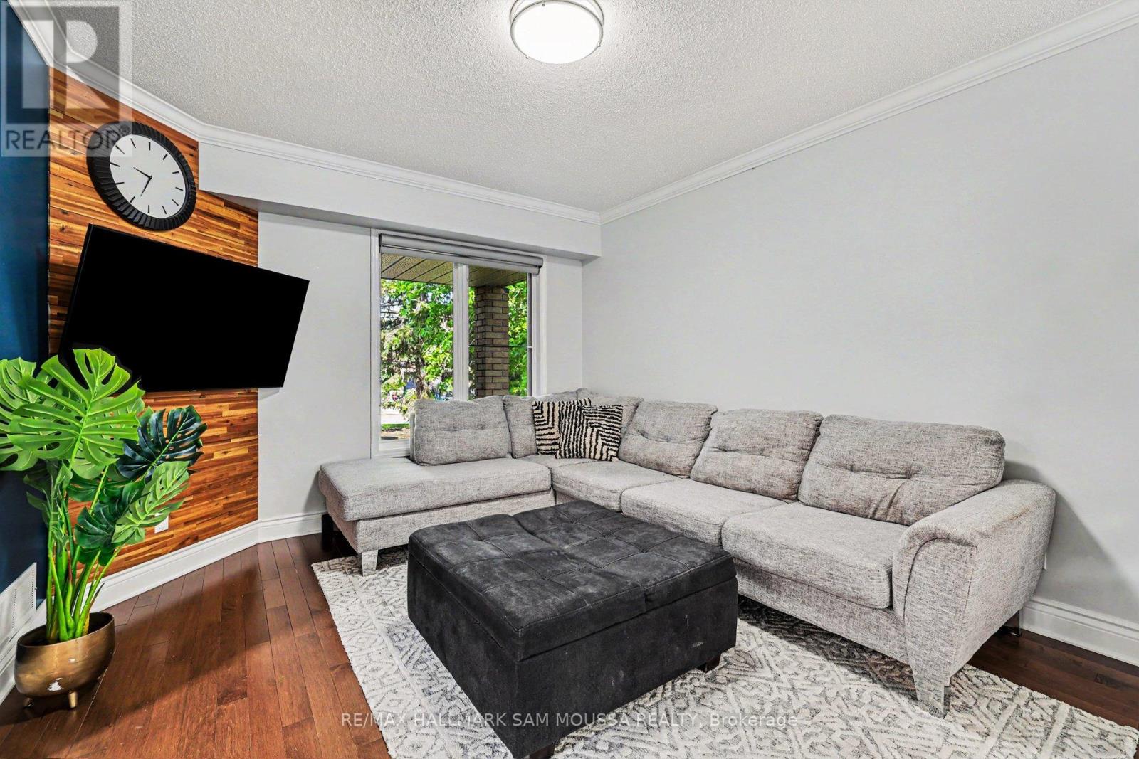 73 Malhotra Court, Ottawa, Ontario  K1V 1K3 - Photo 8 - X13242998