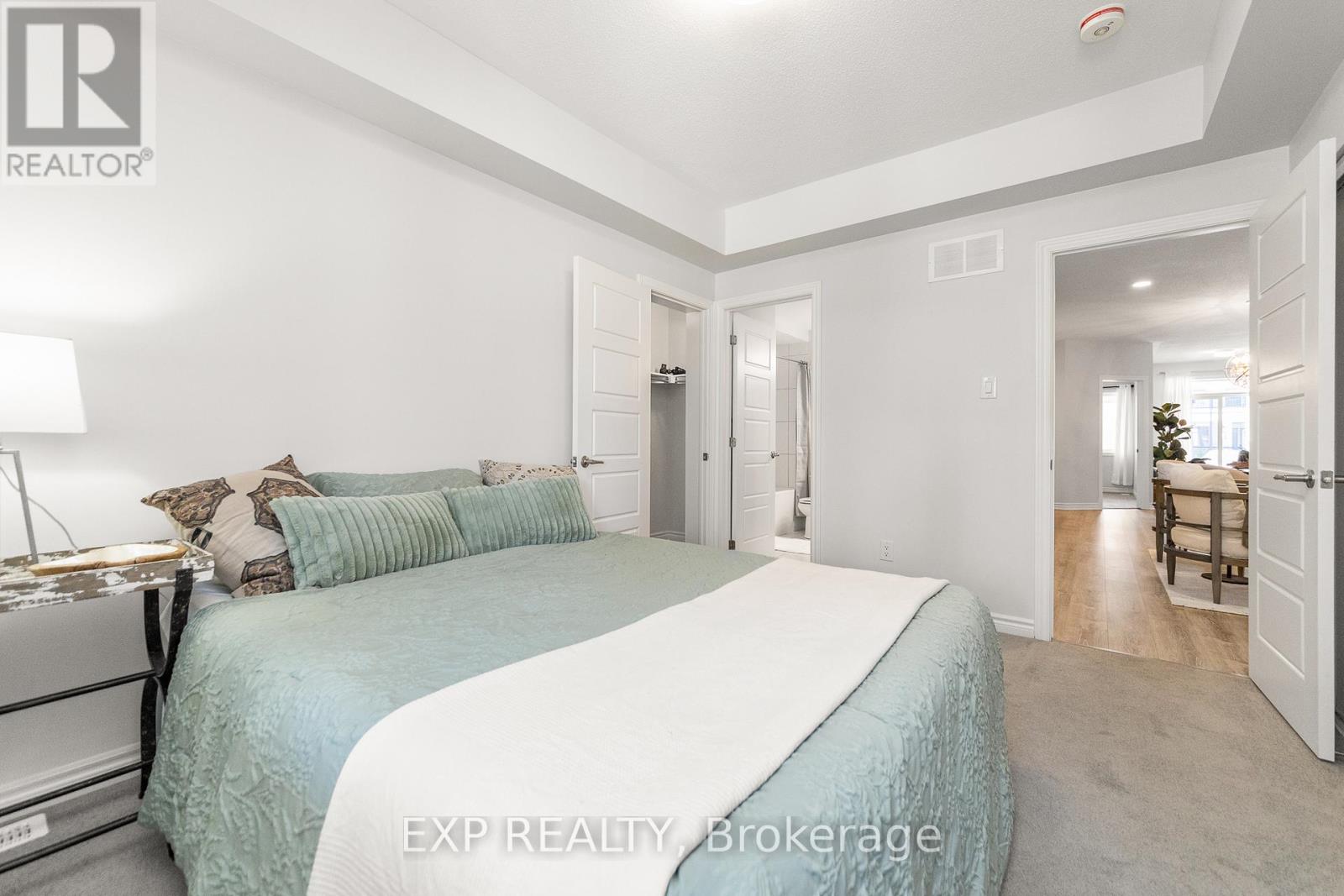 215 Lapland Private, Ottawa, Ontario  K2S 1B6 - Photo 15 - X13243250