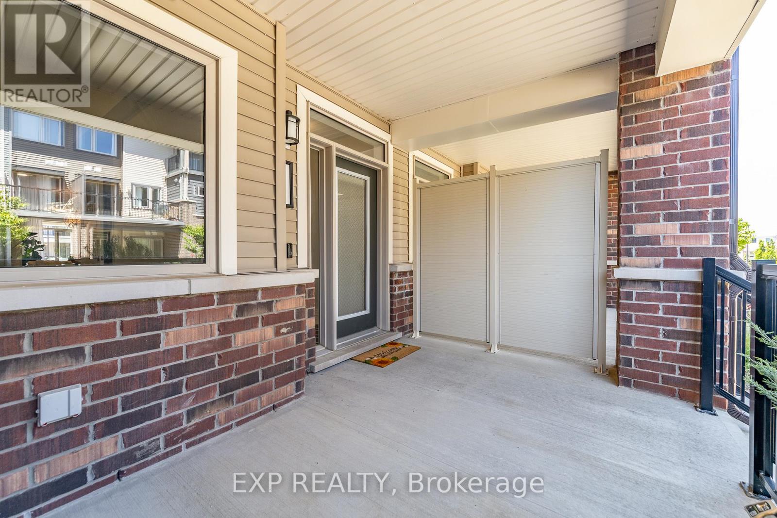 215 Lapland Private, Ottawa, Ontario  K2S 1B6 - Photo 3 - X13243250