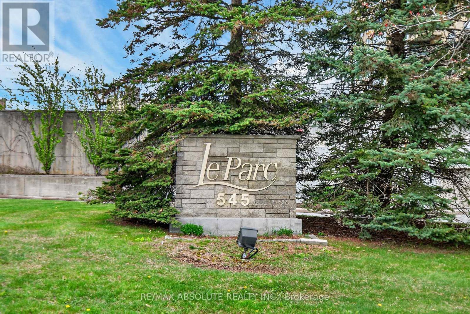 806 - 545 ST LAURENT BOULEVARD, Ottawa, Ontario