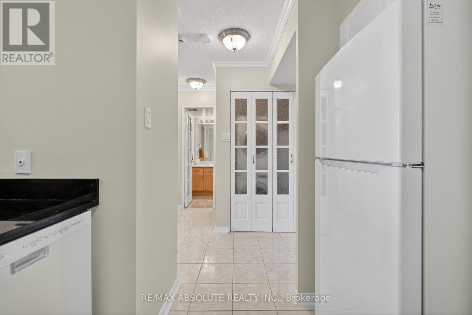 806 - 545 St Laurent Boulevard, Ottawa, Ontario  K1K 4H9 - Photo 19 - X13243506