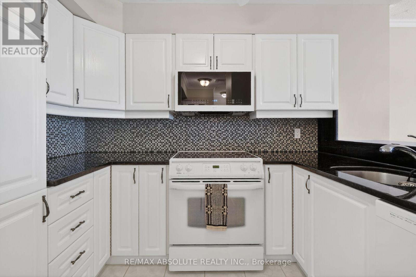 806 - 545 St Laurent Boulevard, Ottawa, Ontario  K1K 4H9 - Photo 21 - X13243506