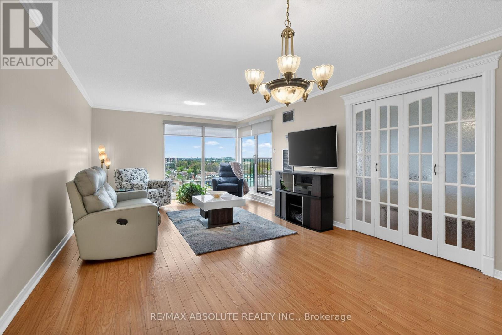 806 - 545 St Laurent Boulevard, Ottawa, Ontario  K1K 4H9 - Photo 5 - X13243506
