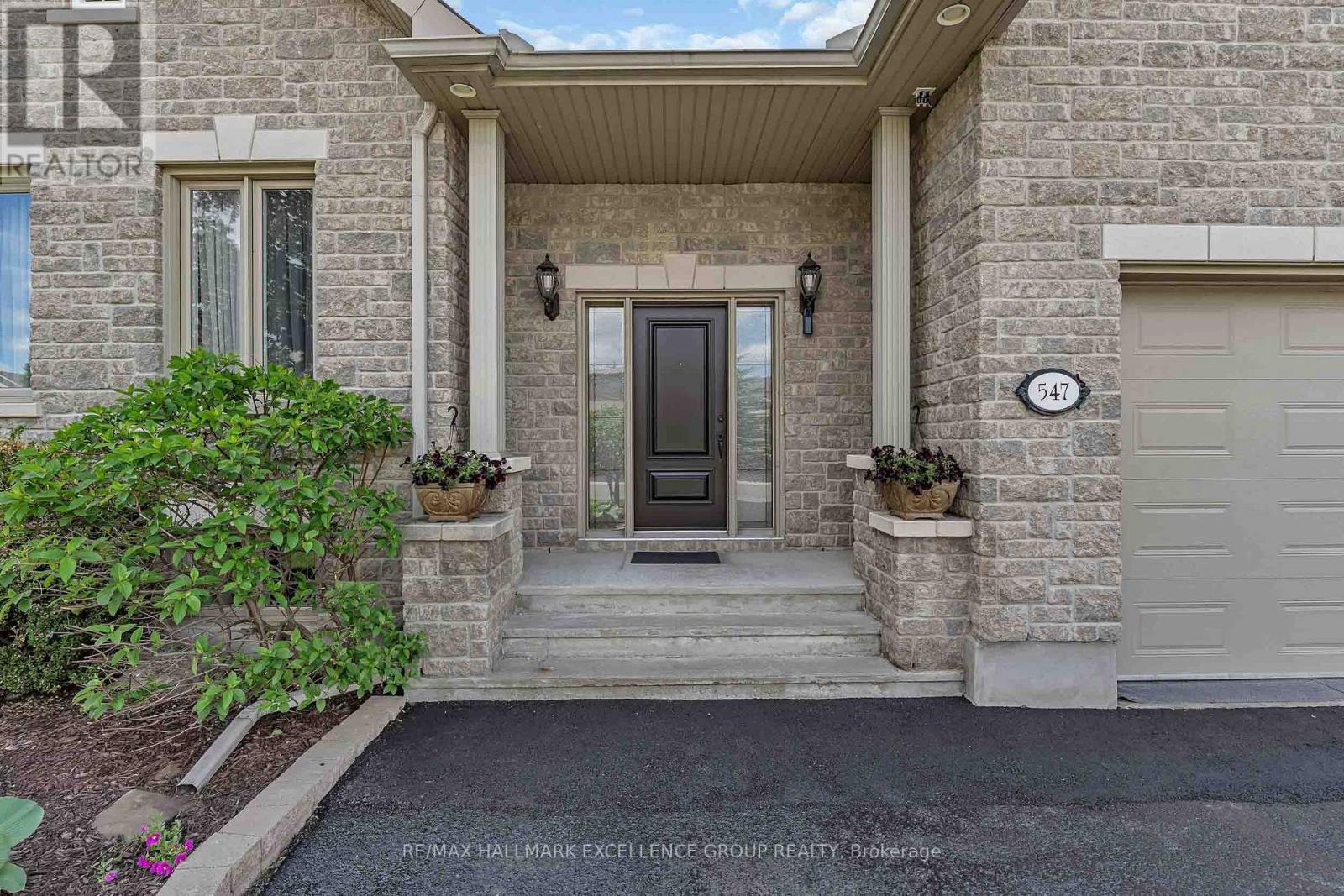 547 Emerald Street, Clarence-Rockland, Ontario  K4K 0C1 - Photo 3 - X13245658