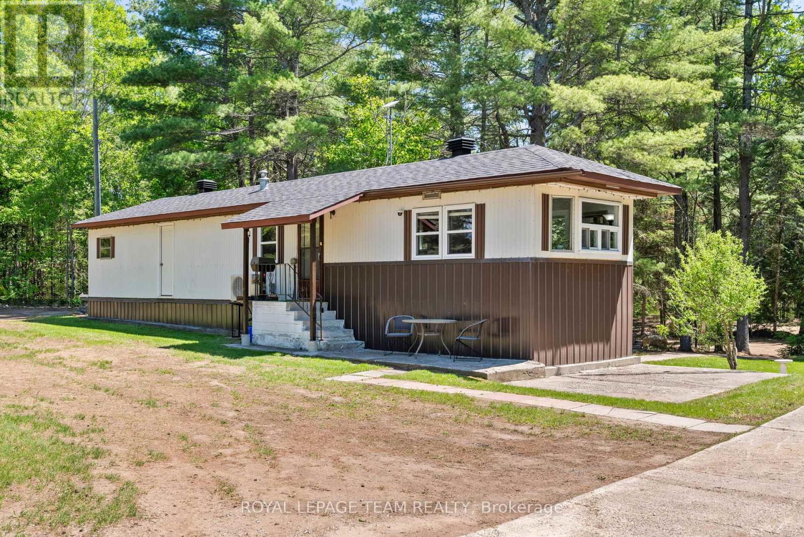 611 Burnstown Road, Mcnab/braeside, Ontario  K0A 3L0 - Photo 1 - X13245712
