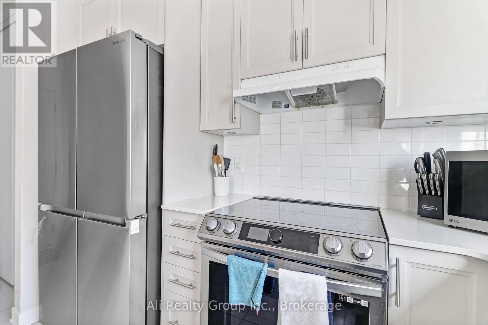 797 Eminence Street, Ottawa, Ontario  K2J 6X6 - Photo 12 - X13245766