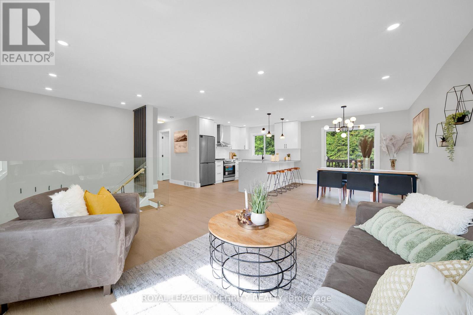 53 Overlake Drive, Ottawa, Ontario  K2E 5V4 - Photo 7 - X13245816