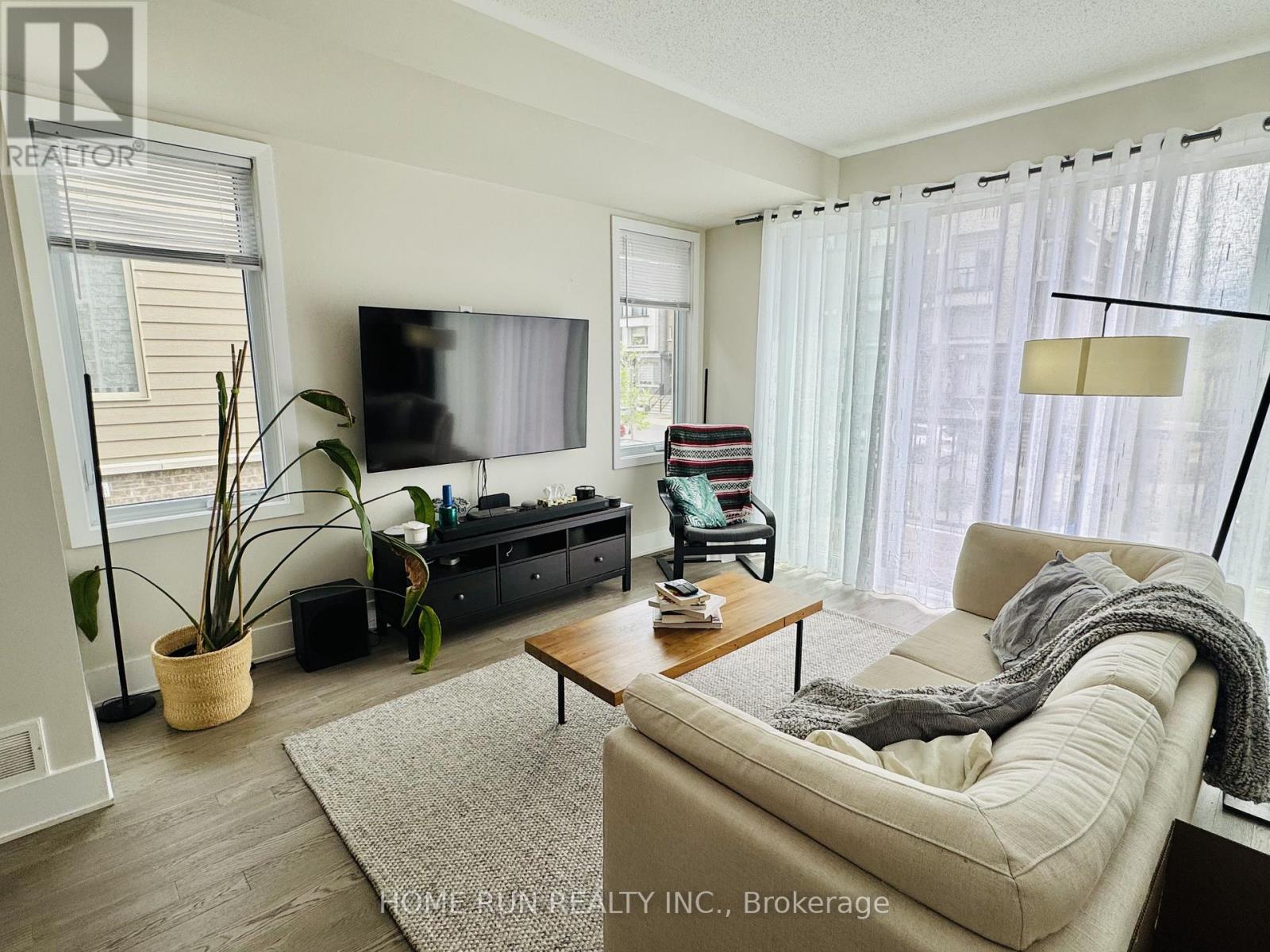 524 Ozawa Private, Ottawa, Ontario  K1K 4Z9 - Photo 3 - X13245984