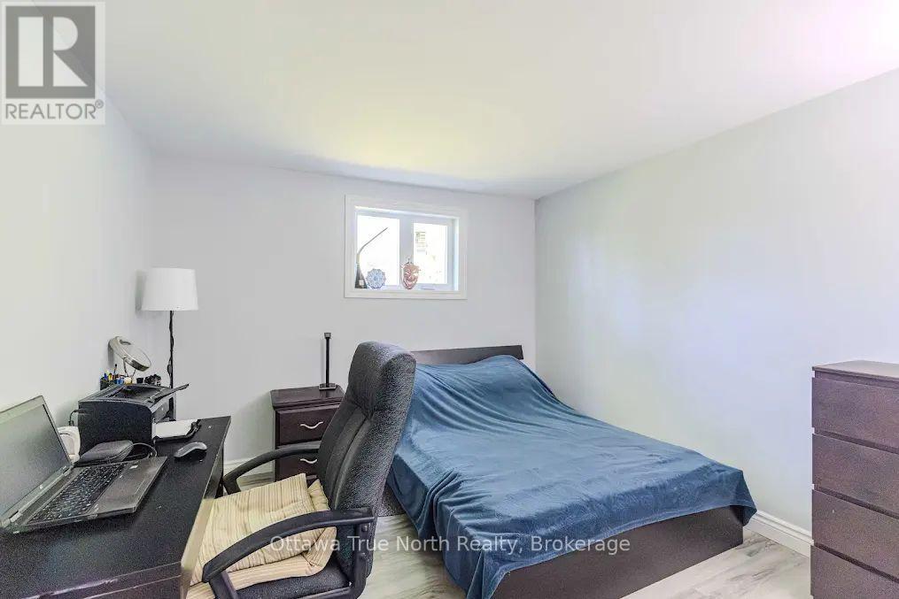 35 Tauvette Street, Ottawa, Ontario  K1B 3A1 - Photo 31 - X13246042