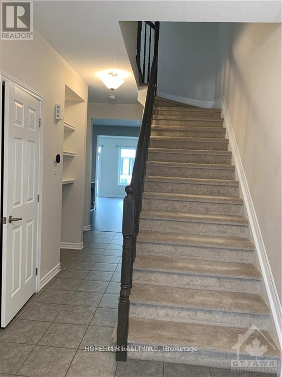 205 Merak Way, Ottawa, Ontario  K2J 6N3 - Photo 2 - X13246108