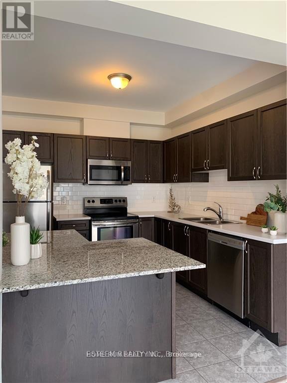 205 Merak Way, Ottawa, Ontario  K2J 6N3 - Photo 6 - X13246108