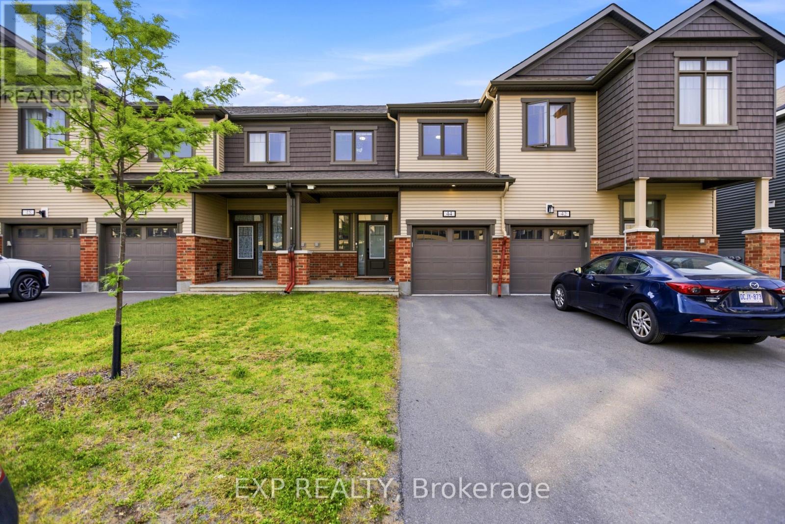 44 Lentago Avenue, Ottawa, Ontario  K2J 7A2 - Photo 1 - X13246162