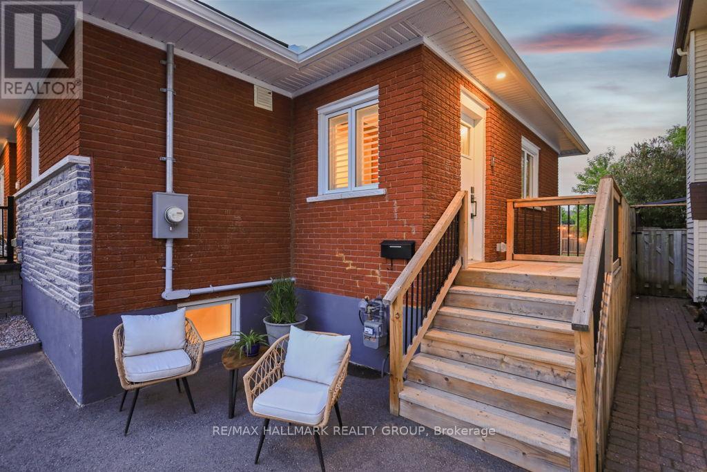 1583 Maxime Street, Ottawa, Ontario  K1B 3K9 - Photo 3 - X13246352