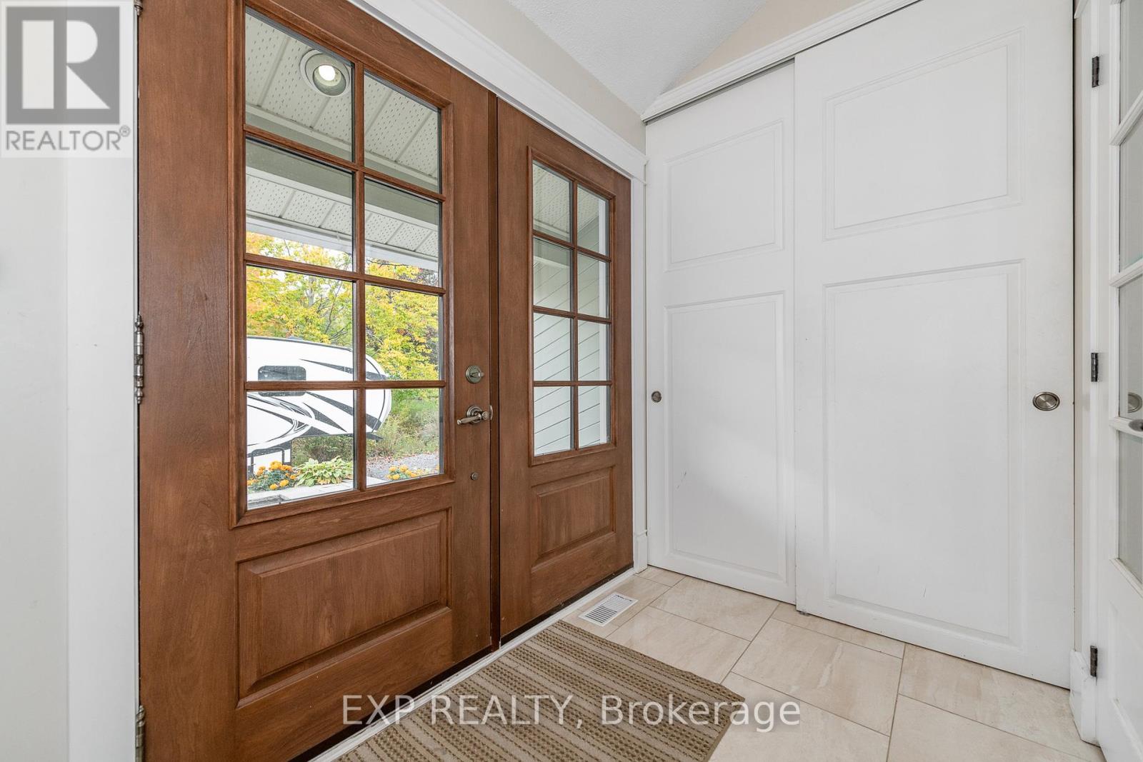 1238 Barnwell Crescent, Ottawa, Ontario  K4B 1K4 - Photo 3 - X13246364