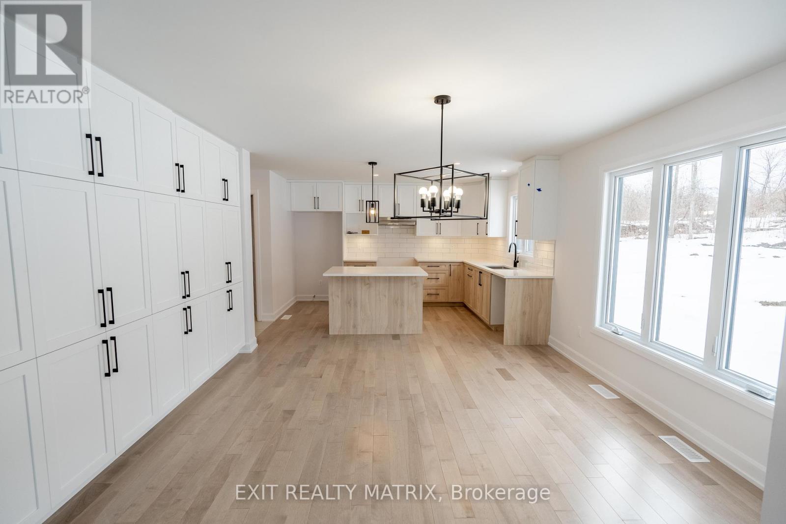 1408 Caroline Court, Cornwall, Ontario  K6J 0C5 - Photo 3 - X13246370