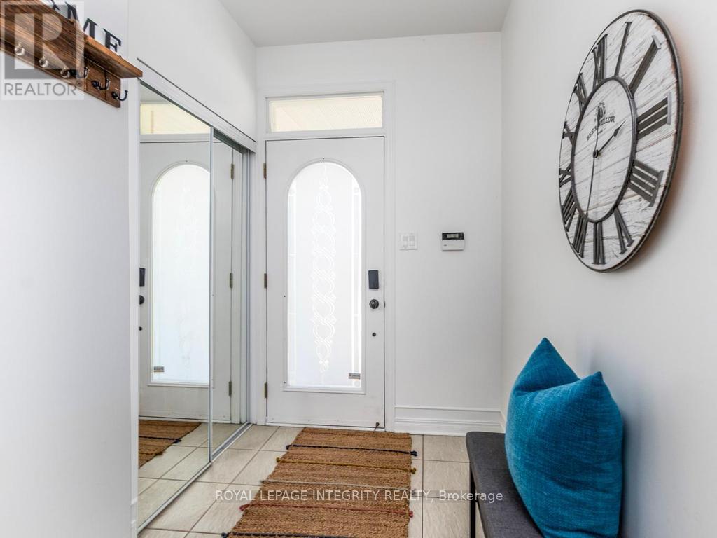 176 Parkin Circle, Ottawa, Ontario  K1T 4G4 - Photo 3 - X13246406