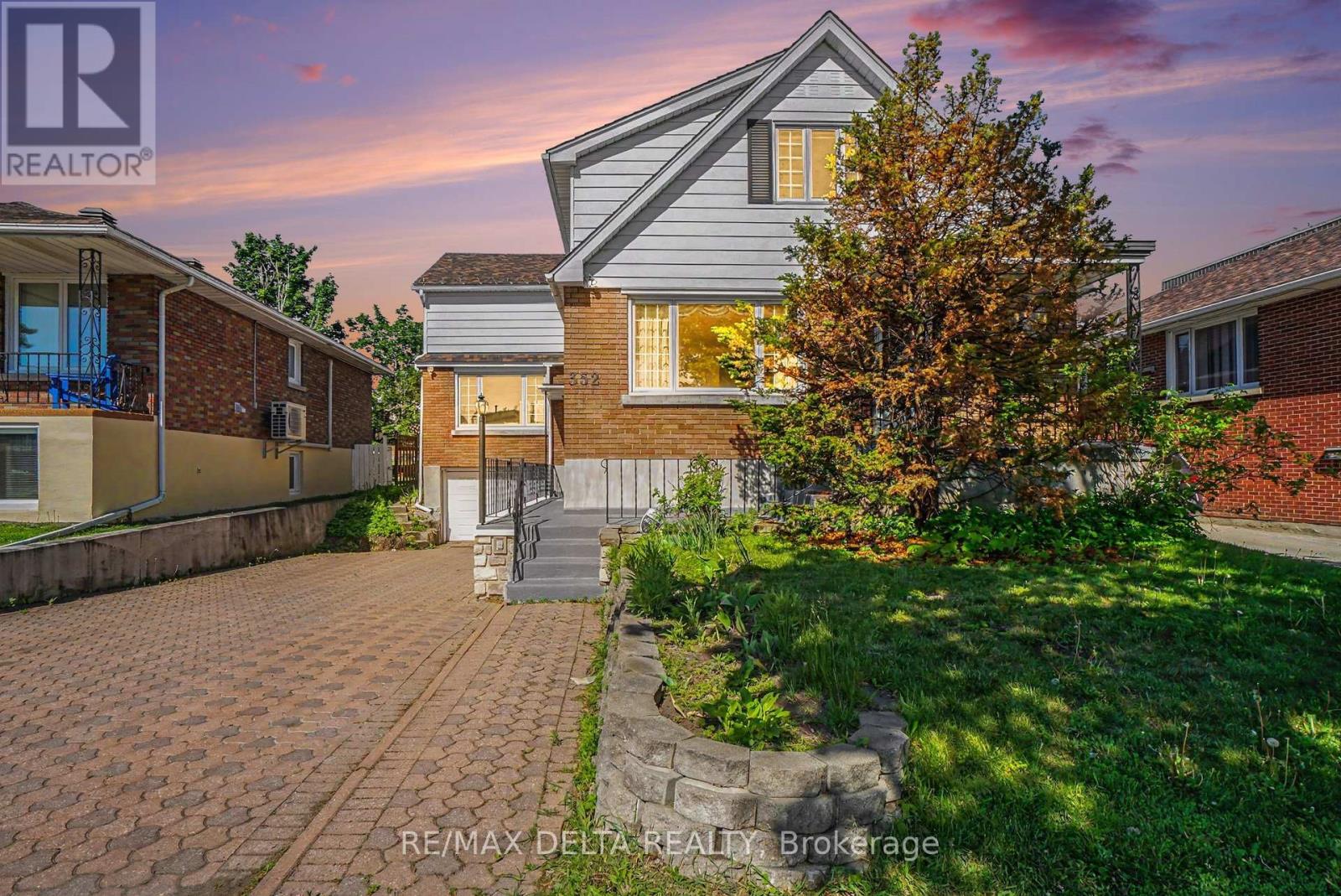 352 LACASSE AVENUE, Ottawa, Ontario