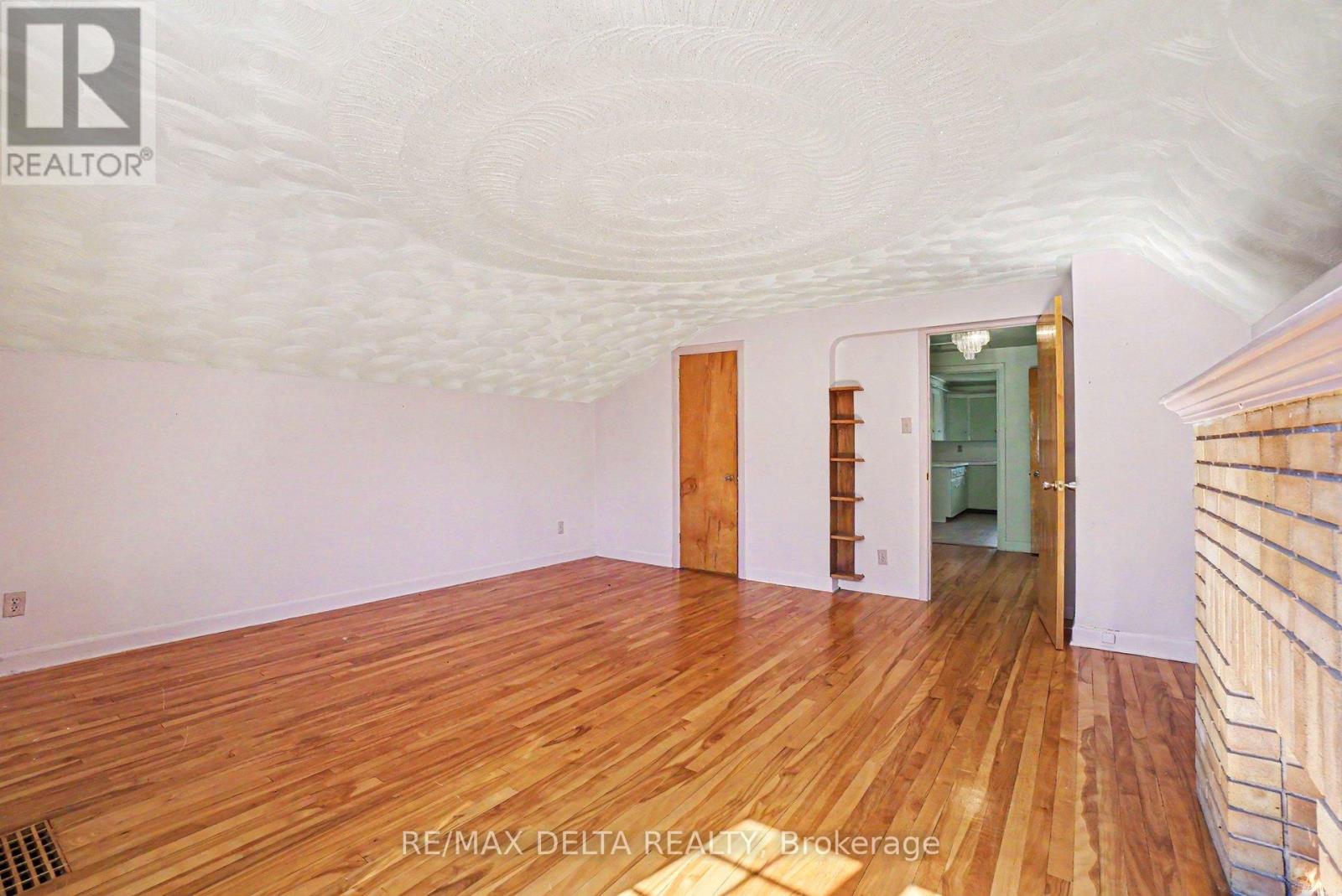 352 Lacasse Avenue, Ottawa, Ontario  K1L 7A9 - Photo 18 - X13246442