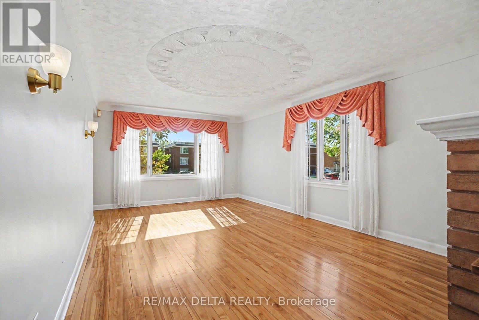 352 Lacasse Avenue, Ottawa, Ontario  K1L 7A9 - Photo 6 - X13246442