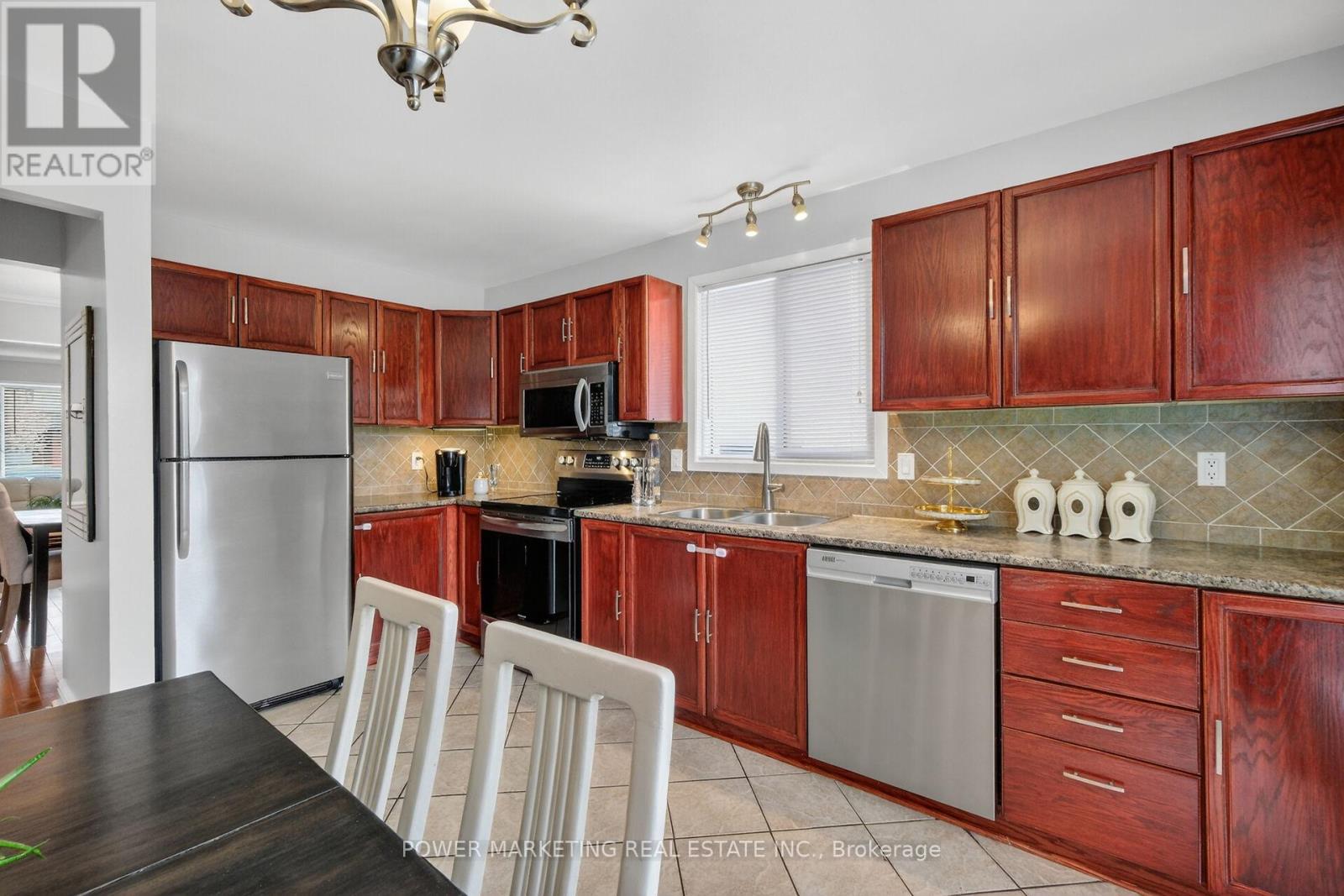 6451 Viseneau Drive, Ottawa, Ontario  K1C 5H1 - Photo 15 - X13246502