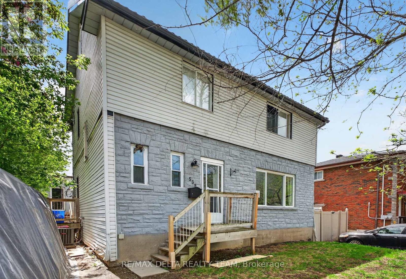 538 Mutual Street, Ottawa, Ontario  K1K 1C6 - Photo 3 - X13246548