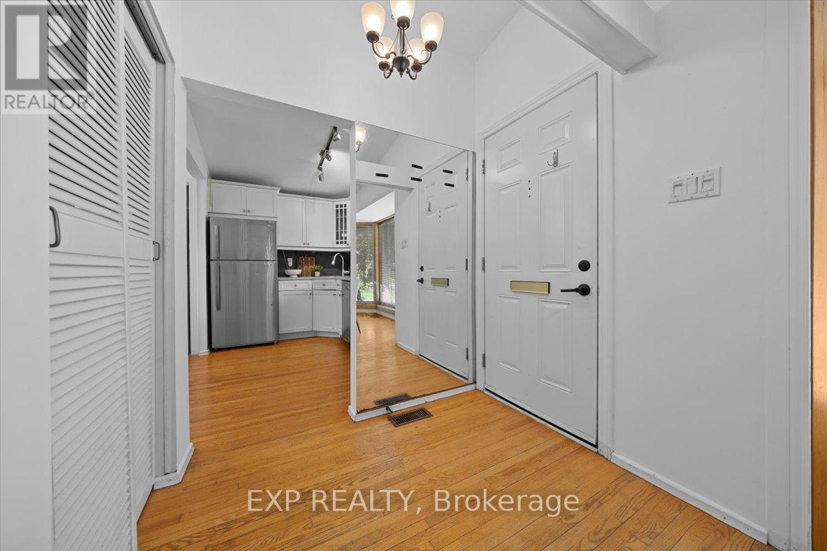 2335 Harding Road, Ottawa, Ontario  K1G 3B7 - Photo 2 - X13246576