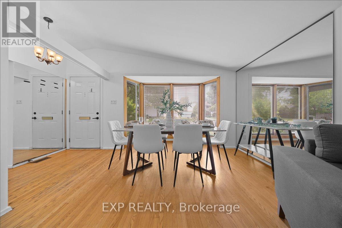 2335 Harding Road, Ottawa, Ontario  K1G 3B7 - Photo 3 - X13246576