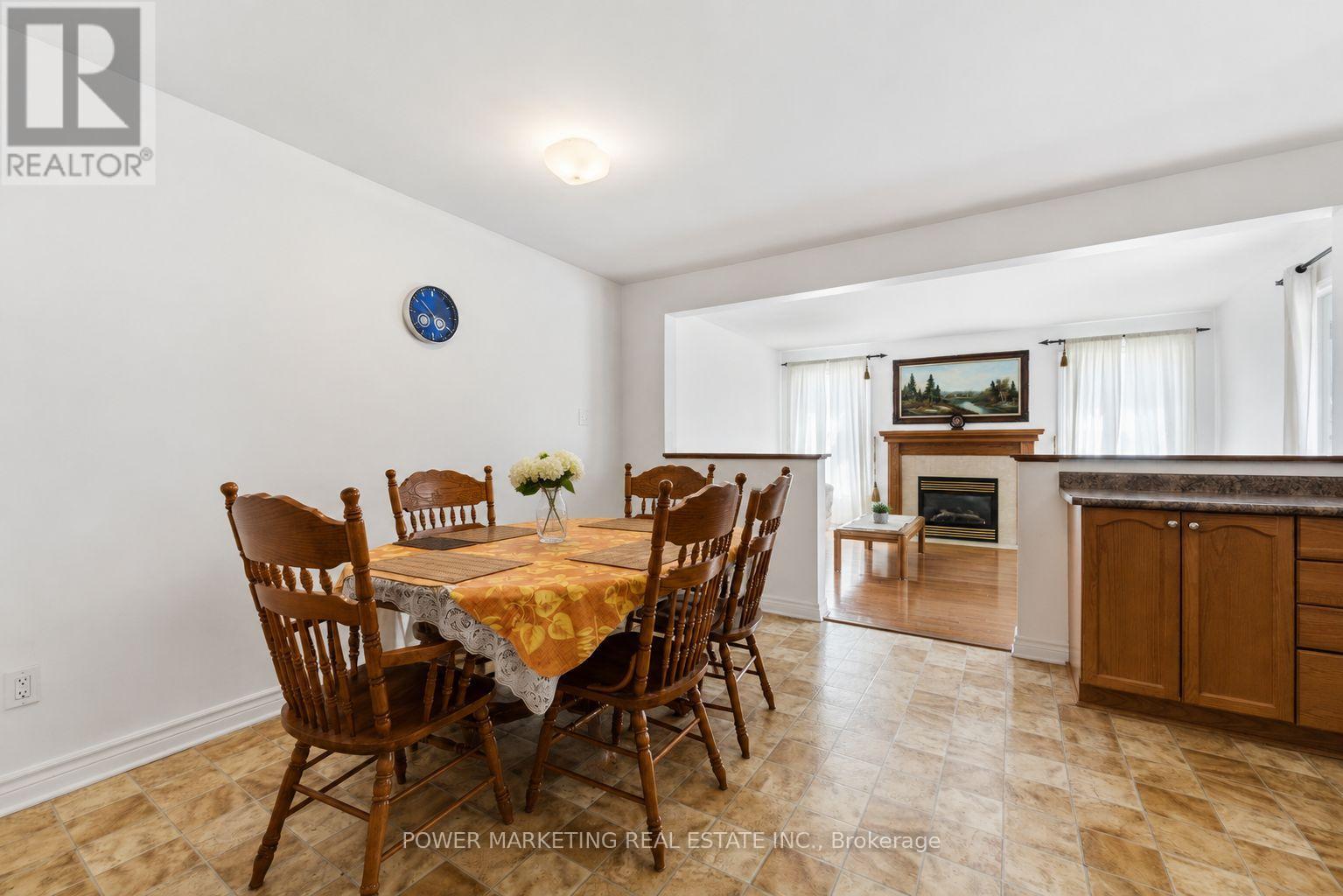 37 Cresthaven Drive, Ottawa, Ontario  K2G 6T8 - Photo 5 - X13246852